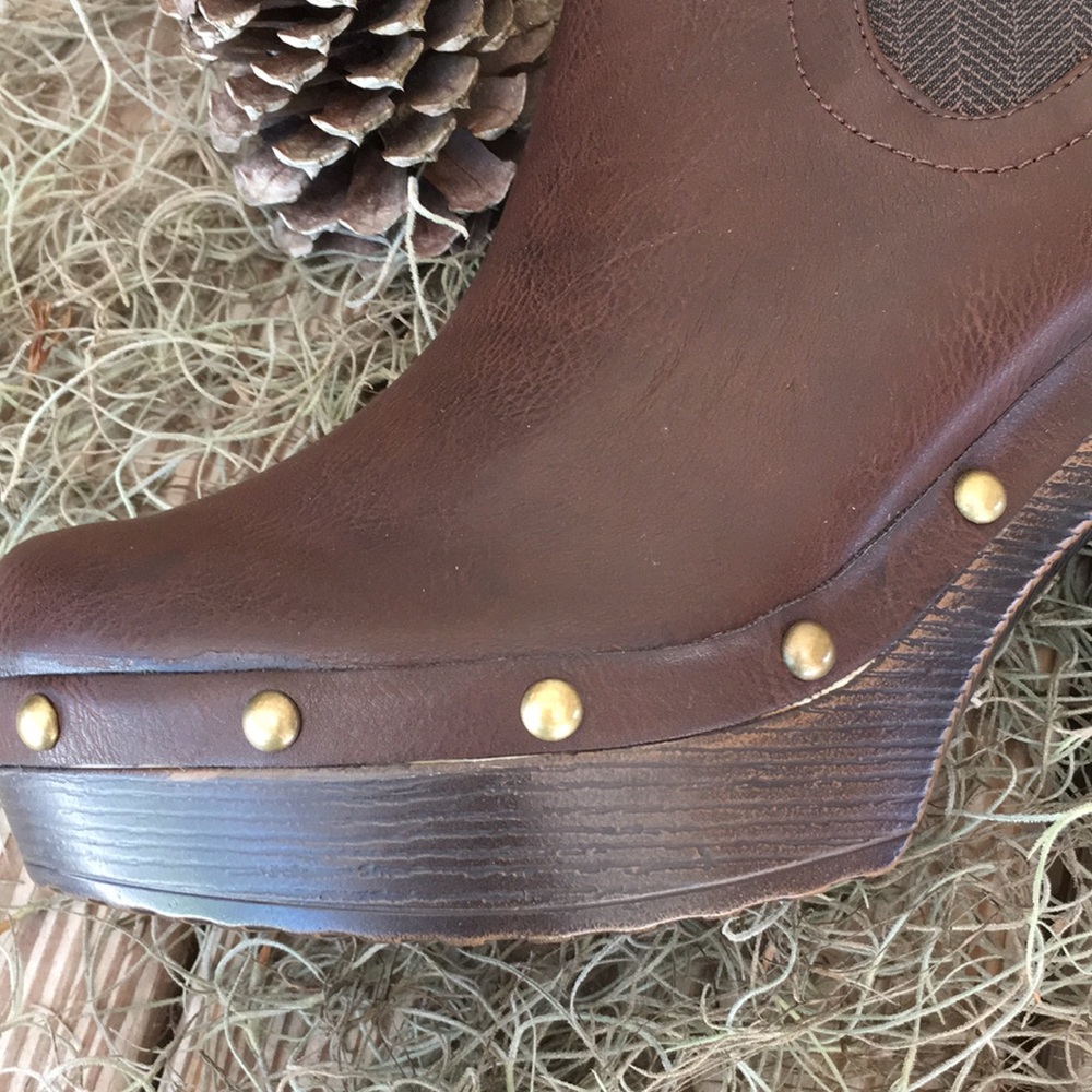 Brown Booties - Picture 7 of 8